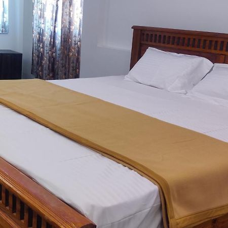 Aadhi Esha Residency Hotel Tiruvannāmalai Exterior foto