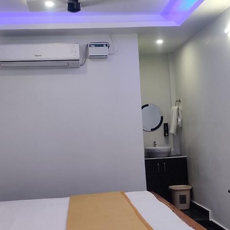 Aadhi Esha Residency Hotel Tiruvannāmalai Exterior foto