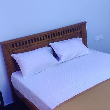 Aadhi Esha Residency Hotel Tiruvannāmalai Exterior foto